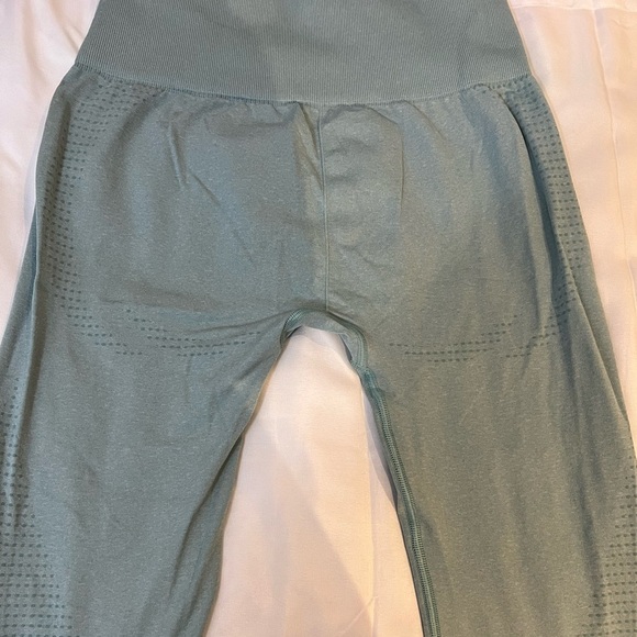 GymShark Vital Seamless Light Blue Leggings Size Medium - Picture 7 of 11